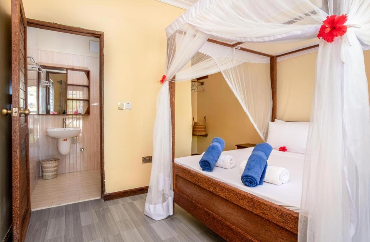 Amber Lodge Pongwe Ngoại thất bức ảnh