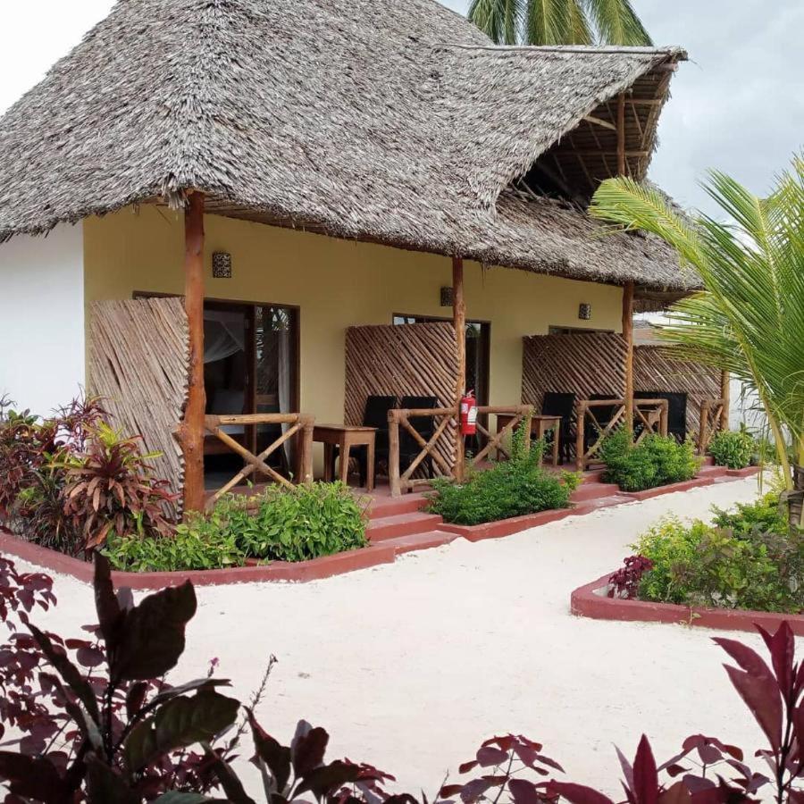 Amber Lodge Pongwe Ngoại thất bức ảnh