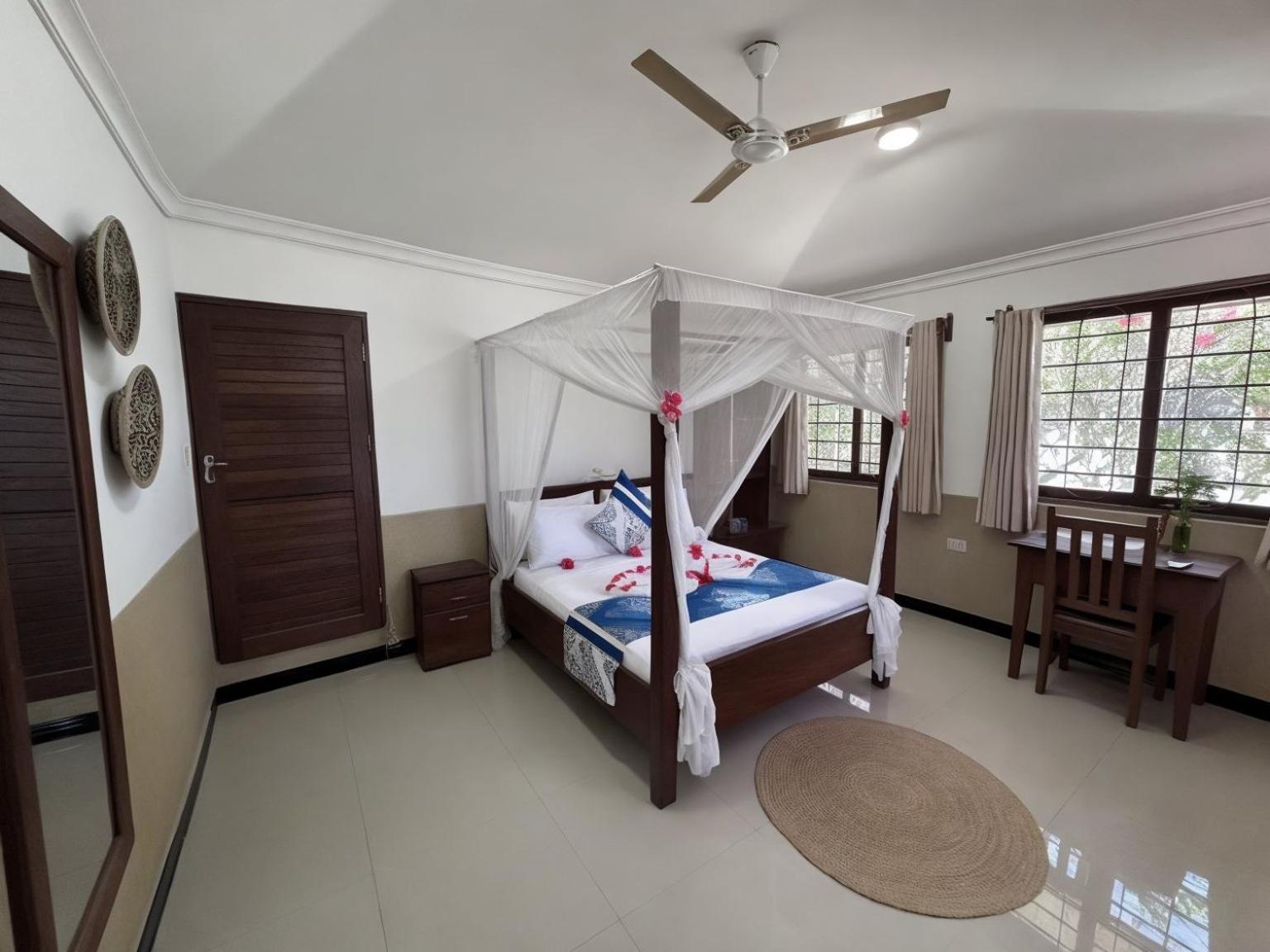 Amber Lodge Pongwe Ngoại thất bức ảnh