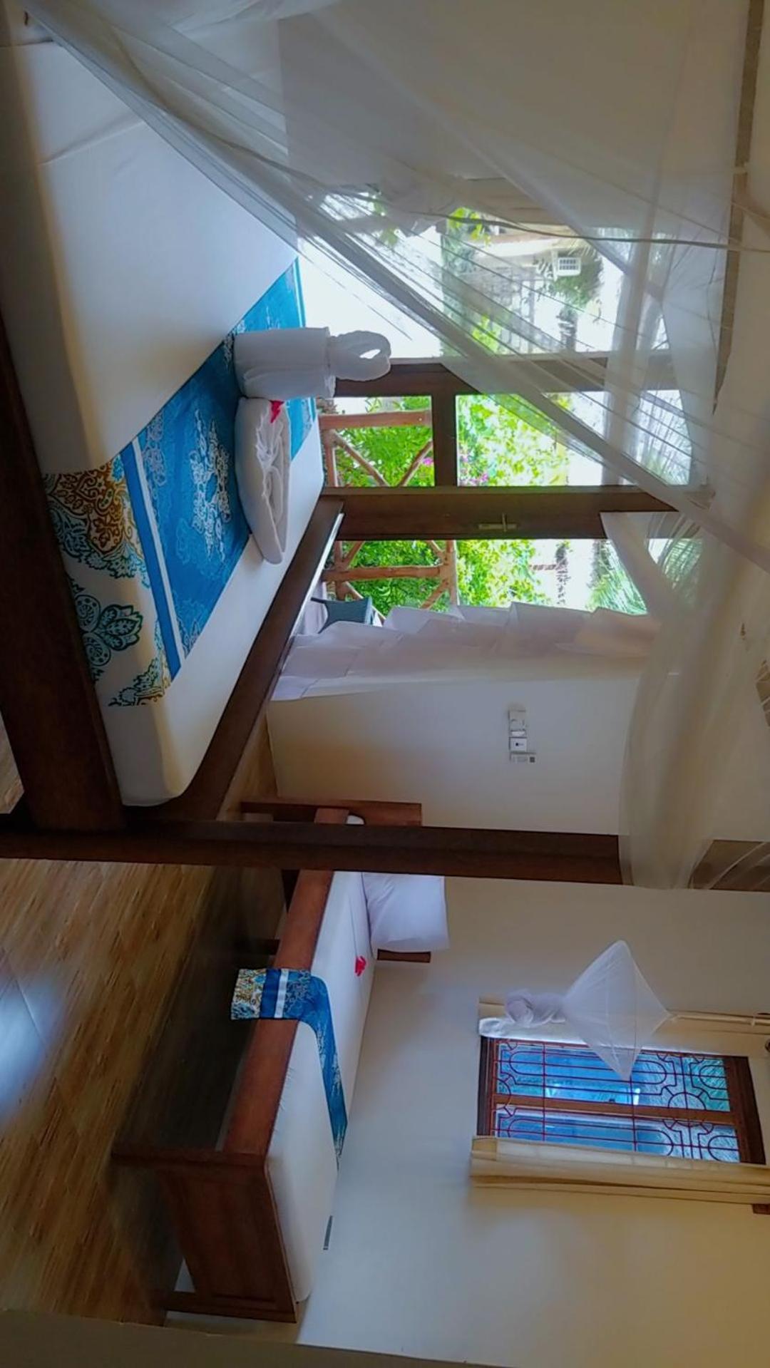 Amber Lodge Pongwe Ngoại thất bức ảnh